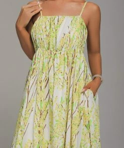 Tracking CLOTHING Ava Floral Printed Midi Dress